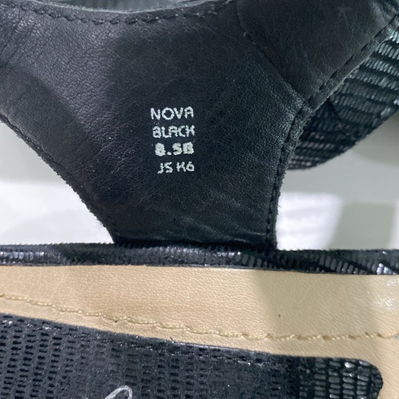 Earthies nova nova black suede strap sandals shoes size 8.5 - Picture 2 of 9